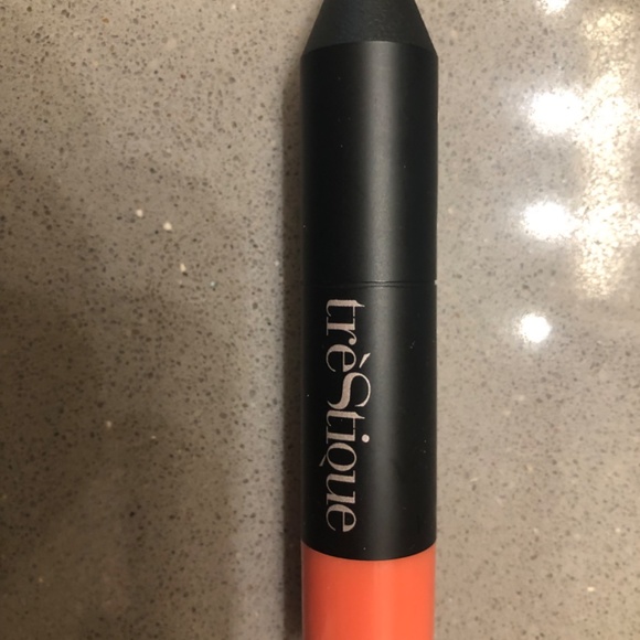 Hikari Colour pop plus more makeup - Picture 11 of 12